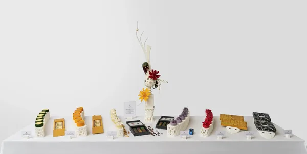 Diego Lozano’s FUSÃO dessert presentation with custom printed display pieces, pictured in Qidi’s case study.